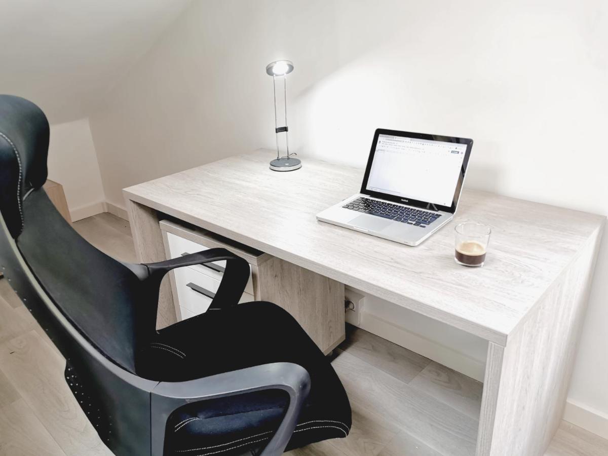Bagneux Paris Confort Netflix RER B Extérieur photo